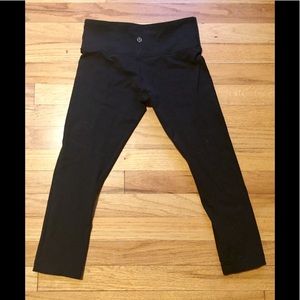 💕 Lululemon mid rise cropped leggings 💕